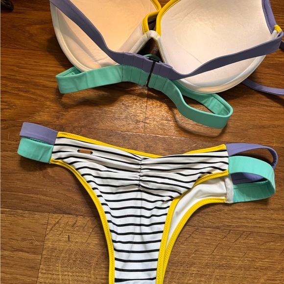 Striped Multicolor Bikini Set - Picture 3 of 5